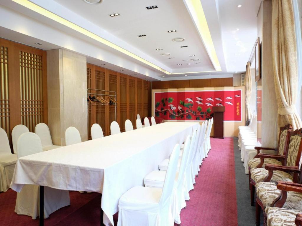 โรงแรมโซลเรกซ์ ภายนอก รูปภาพ